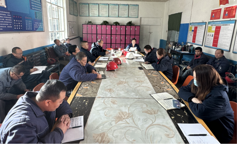 對(duì)標(biāo)對(duì)表新要求 主動(dòng)作為抓落實(shí)&mdash;&mdash;物產(chǎn)工投公司紀(jì)委召開學(xué)習(xí)貫徹中紀(jì)委、省紀(jì)委二次全會(huì)精神專題會(huì)議暨節(jié)前廉政教育警示會(huì)