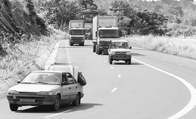 搭中國快車，促非洲發(fā)展